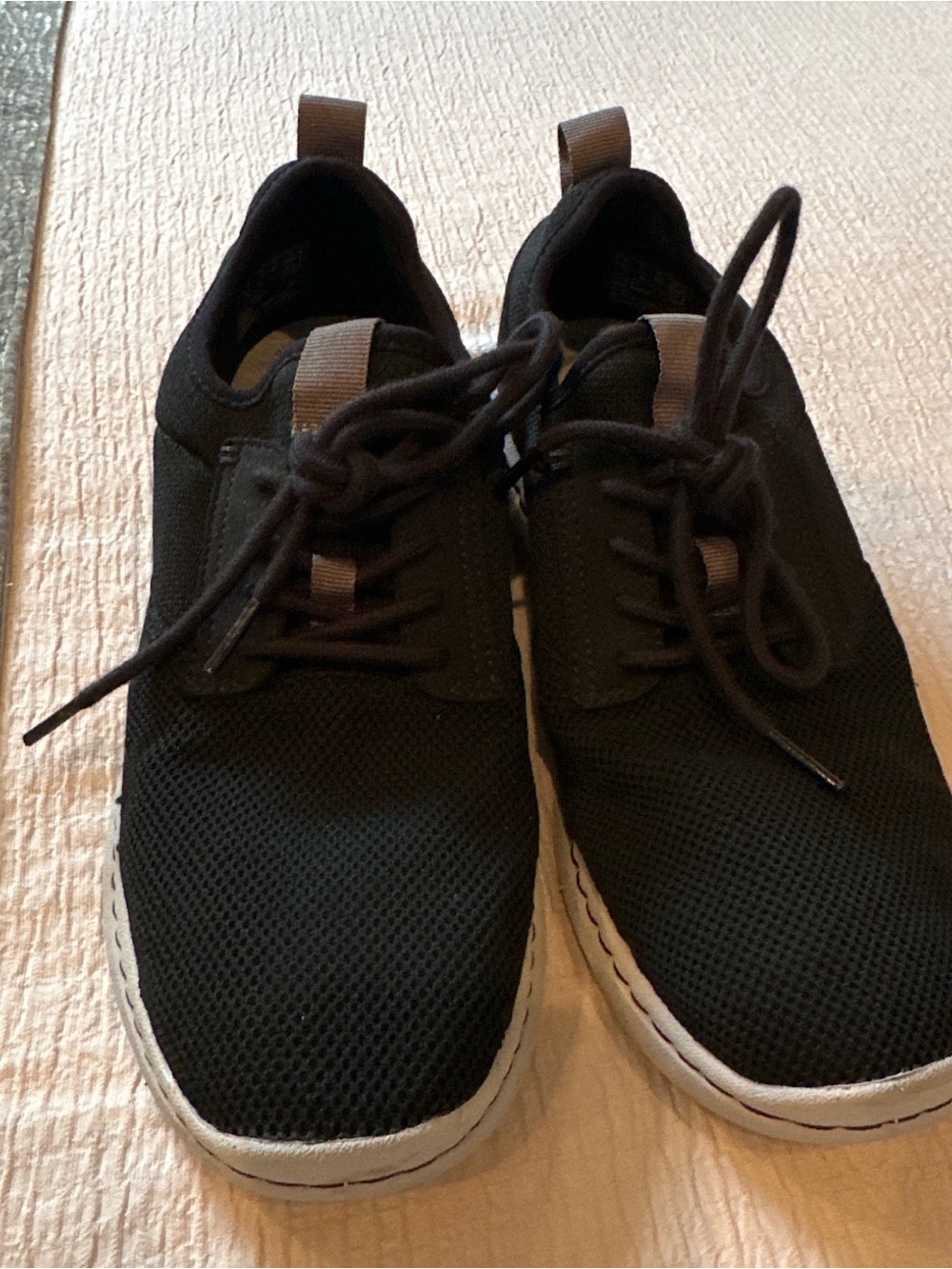 Cloudsteppers by Clarks Black Knit Lace-Up Men's Sneakers with White Sole